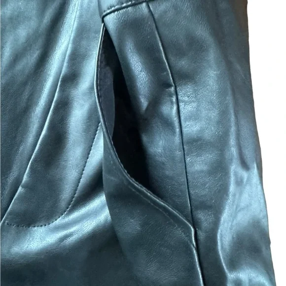 Lulus Faux Leather Black Pants Size XL - Picture 8 of 9